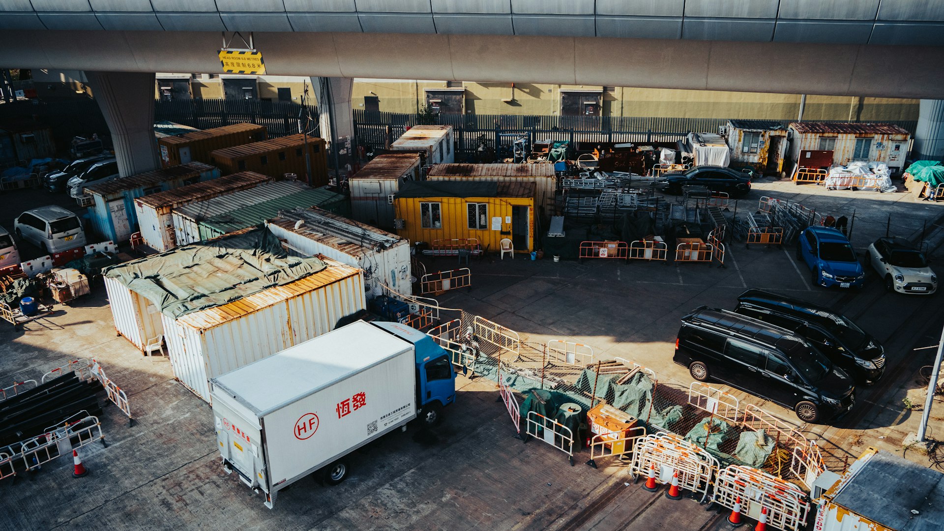 a pile of luggage sitting on top of a building